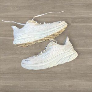 NEW Hoka Clifton 8 Women Eggnog / Shifting Sand